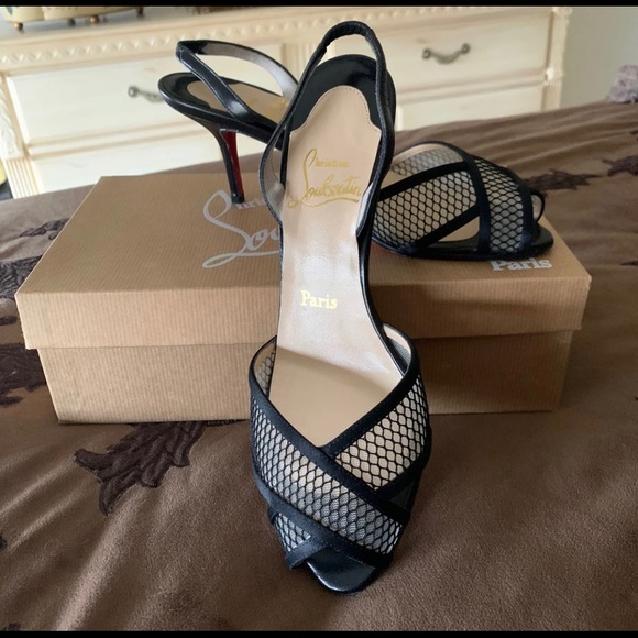 Christian Louboutin Shoes heels $995 Authentic - Picture 2 of 6